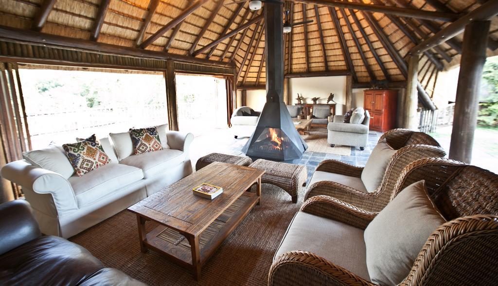 Rhino River Lodge Manyoni Private Game Reserve Esterno foto